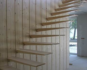 Treppe eingespannt, Holzart Esche